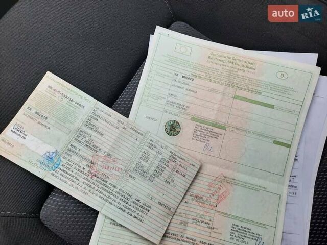 Серый Шкода Октавия, объемом двигателя 1.6 л и пробегом 198 тыс. км за 5950 $, фото 74 на Automoto.ua