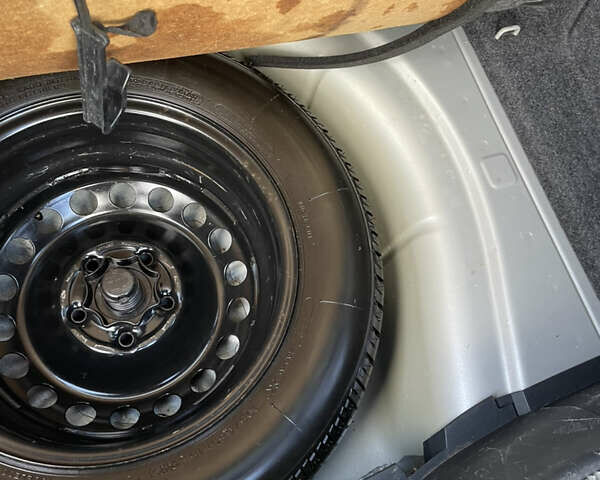 Серый Шкода Октавия, объемом двигателя 1.6 л и пробегом 253 тыс. км за 4700 $, фото 22 на Automoto.ua