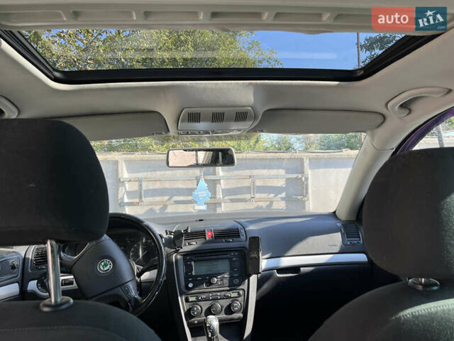 Серый Шкода Октавия, объемом двигателя 1.6 л и пробегом 264 тыс. км за 5500 $, фото 9 на Automoto.ua