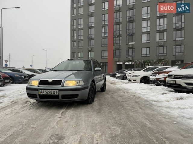 Сірий Шкода Октавія, об'ємом двигуна 1.8 л та пробігом 200 тис. км за 5500 $, фото 1 на Automoto.ua