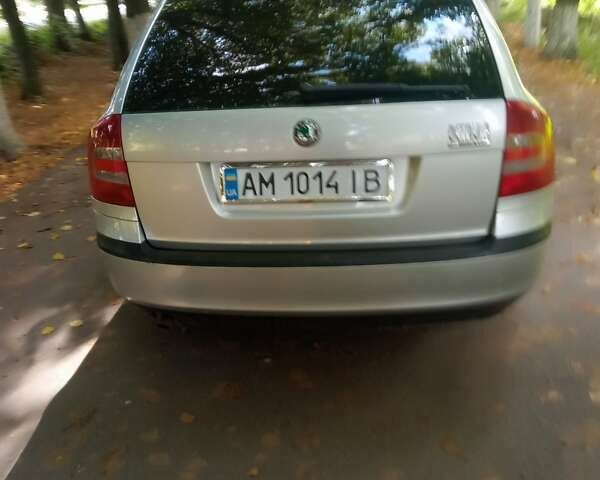 Сірий Шкода Октавія, об'ємом двигуна 1.6 л та пробігом 275 тис. км за 6000 $, фото 11 на Automoto.ua