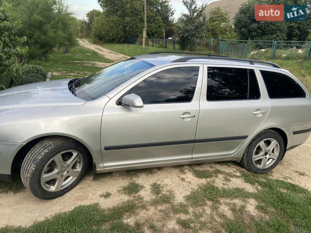 Серый Шкода Октавия, объемом двигателя 1.6 л и пробегом 171 тыс. км за 6100 $, фото 3 на Automoto.ua