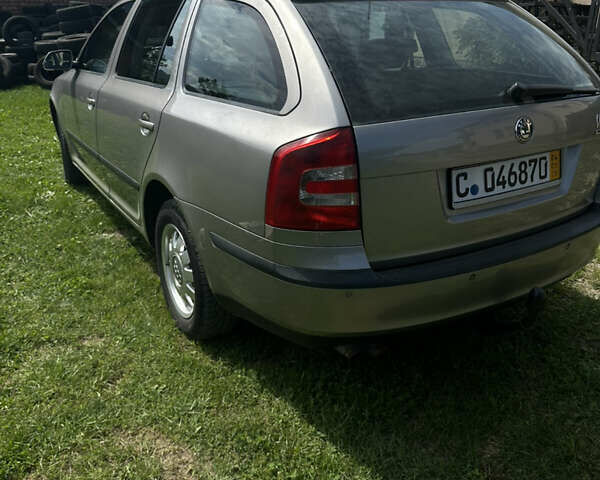 Сірий Шкода Октавія, об'ємом двигуна 2 л та пробігом 211 тис. км за 5100 $, фото 2 на Automoto.ua