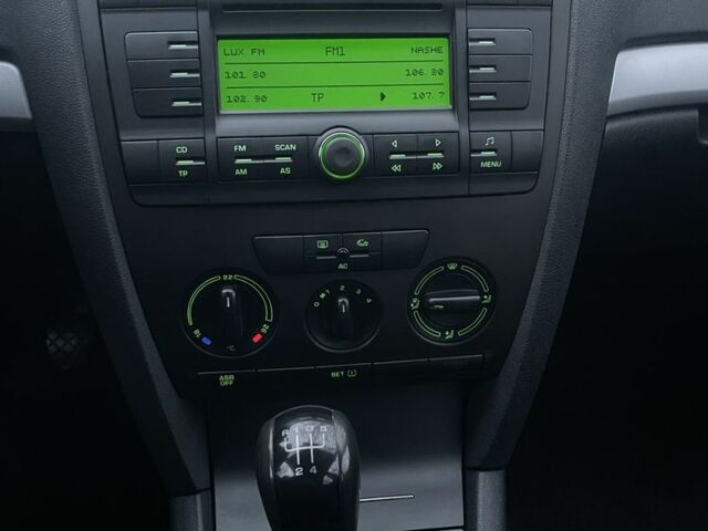 Серый Шкода Октавия, объемом двигателя 1.6 л и пробегом 188 тыс. км за 6700 $, фото 9 на Automoto.ua