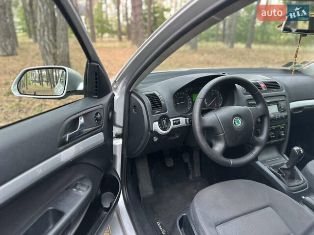 Шкода Октавия 2006 в Киеве на Automoto.ua Серый Шкода Октавия, объемом двигателя 1.6 л и пробегом 249 тыс. км за 6350 $, фото 17 на Automoto.ua