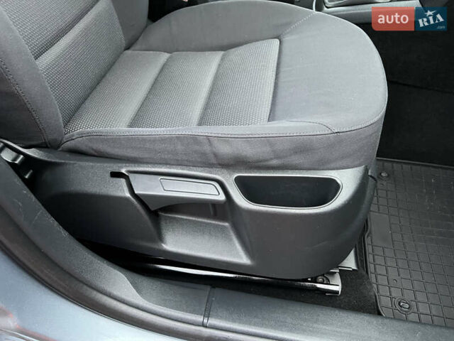 Серый Шкода Октавия, объемом двигателя 1.6 л и пробегом 217 тыс. км за 5700 $, фото 56 на Automoto.ua