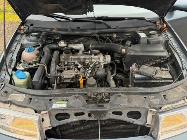 Серый Шкода Октавия, объемом двигателя 1.9 л и пробегом 333 тыс. км за 2700 $, фото 9 на Automoto.ua