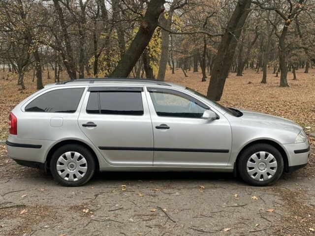Серый Шкода Октавия, объемом двигателя 1.6 л и пробегом 201 тыс. км за 6000 $, фото 4 на Automoto.ua
