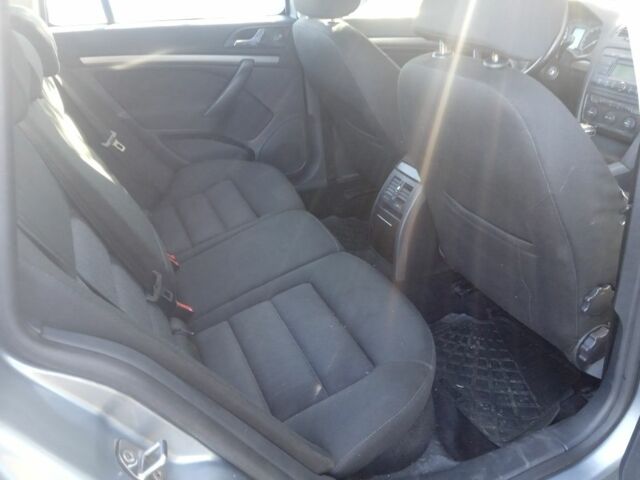 Серый Шкода Октавия, объемом двигателя 2 л и пробегом 200 тыс. км за 7700 $, фото 6 на Automoto.ua