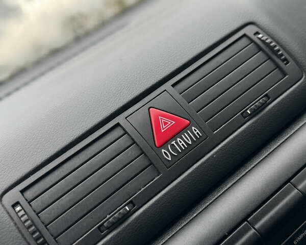 Сірий Шкода Октавія, об'ємом двигуна 1.6 л та пробігом 210 тис. км за 4399 $, фото 69 на Automoto.ua