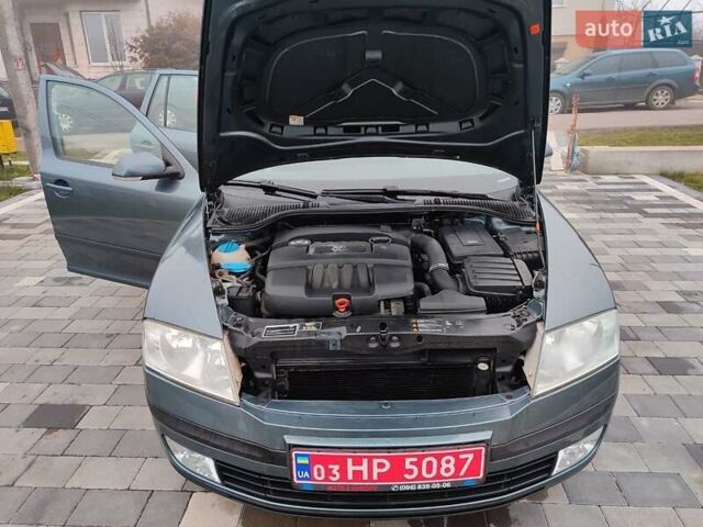 Серый Шкода Октавия, объемом двигателя 1.6 л и пробегом 229 тыс. км за 5900 $, фото 15 на Automoto.ua