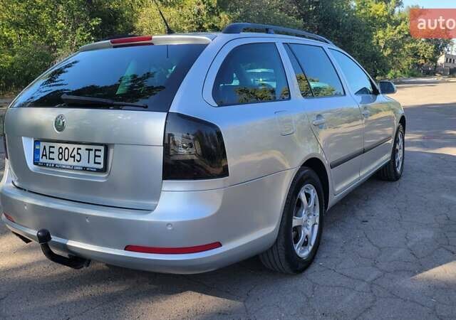 Сірий Шкода Октавія, об'ємом двигуна 1.6 л та пробігом 300 тис. км за 8500 $, фото 6 на Automoto.ua