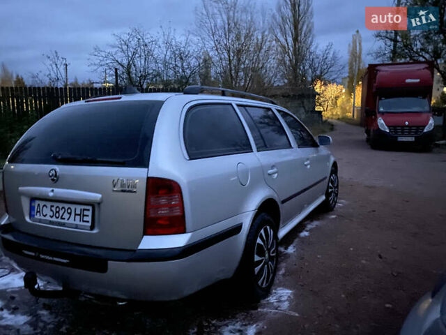 Шкода Октавия 2006 в Коростене на Automoto.ua Серый Шкода Октавия, объемом двигателя 1.9 л и пробегом 330 тыс. км за 4800 $, фото 4 на Automoto.ua