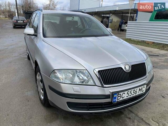 Серый Шкода Октавия, объемом двигателя 1.6 л и пробегом 260 тыс. км за 4100 $, фото 3 на Automoto.ua