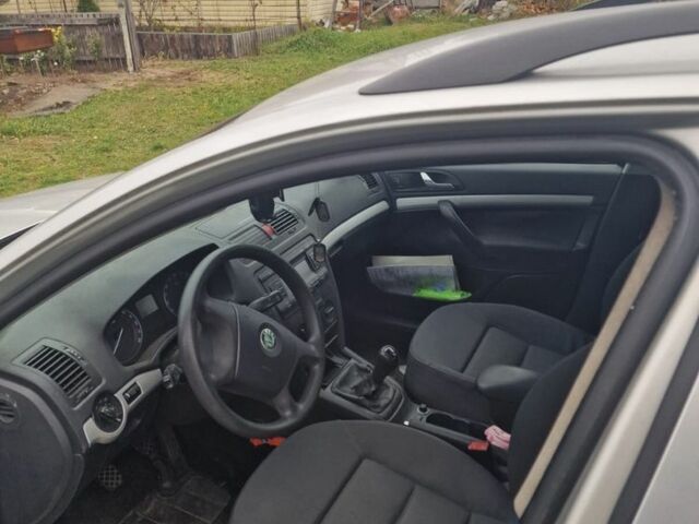 Серый Шкода Октавия, объемом двигателя 1.9 л и пробегом 337 тыс. км за 3100 $, фото 5 на Automoto.ua