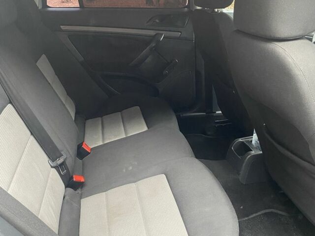 Серый Шкода Октавия, объемом двигателя 1.6 л и пробегом 201 тыс. км за 6000 $, фото 6 на Automoto.ua