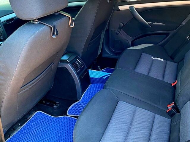 Серый Шкода Октавия, объемом двигателя 2 л и пробегом 257 тыс. км за 6700 $, фото 7 на Automoto.ua