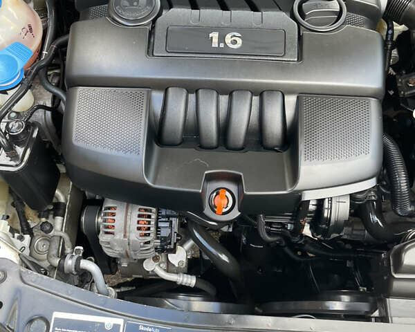 Серый Шкода Октавия, объемом двигателя 1.6 л и пробегом 253 тыс. км за 4700 $, фото 10 на Automoto.ua