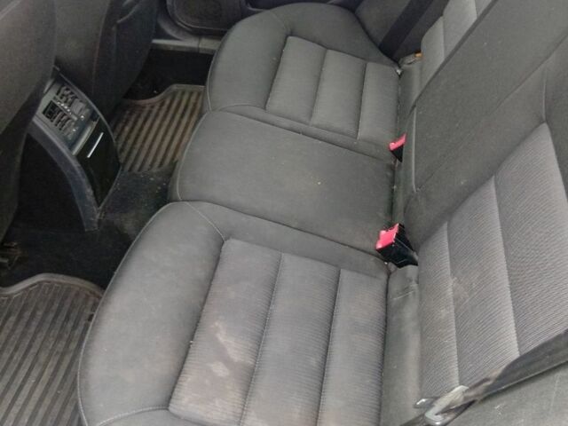 Шкода Октавія 2006 у Луцьку на Automoto.ua Сірий Шкода Октавія, об'ємом двигуна 2 л та пробігом 332 тис. км за 2188 $, фото 6 на Automoto.ua