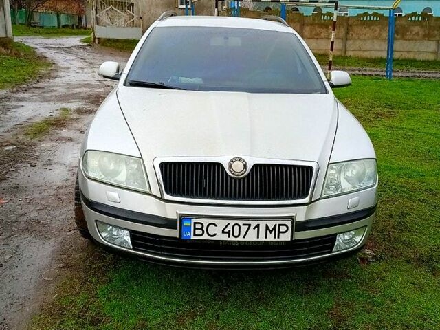 Серый Шкода Октавия, объемом двигателя 1.6 л и пробегом 260 тыс. км за 5600 $, фото 1 на Automoto.ua