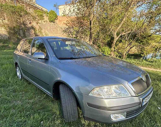 Серый Шкода Октавия, объемом двигателя 1.6 л и пробегом 202 тыс. км за 5500 $, фото 7 на Automoto.ua
