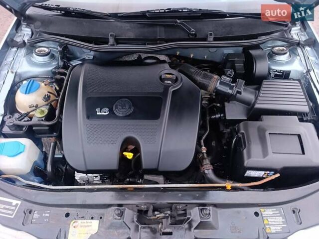 Сірий Шкода Октавія, об'ємом двигуна 1.6 л та пробігом 265 тис. км за 5700 $, фото 19 на Automoto.ua