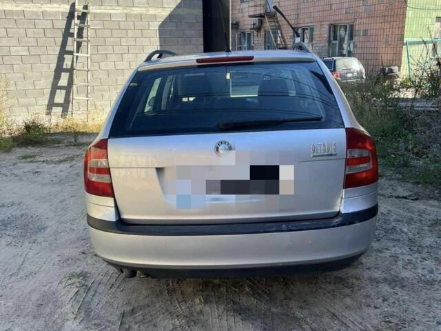 Серый Шкода Октавия, объемом двигателя 2 л и пробегом 300 тыс. км за 2250 $, фото 5 на Automoto.ua