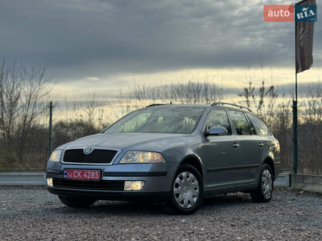 Серый Шкода Октавия, объемом двигателя 0 л и пробегом 190 тыс. км за 5690 $, фото 3 на Automoto.ua