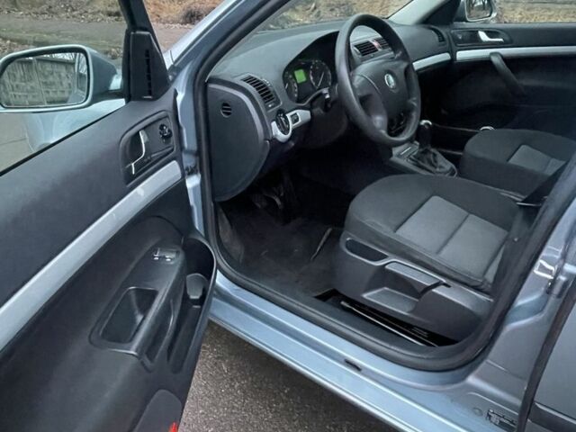 Серый Шкода Октавия, объемом двигателя 1.6 л и пробегом 188 тыс. км за 6700 $, фото 13 на Automoto.ua