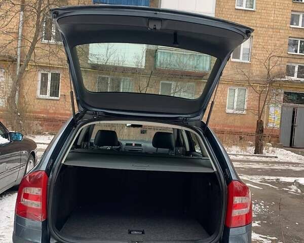 Серый Шкода Октавия, объемом двигателя 2 л и пробегом 328 тыс. км за 6981 $, фото 13 на Automoto.ua