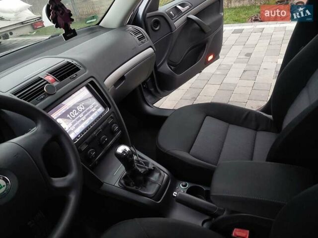 Серый Шкода Октавия, объемом двигателя 1.6 л и пробегом 229 тыс. км за 5900 $, фото 41 на Automoto.ua