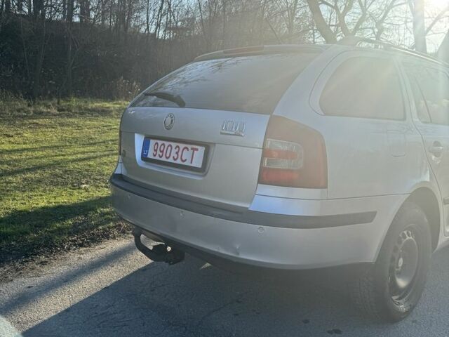 Серый Шкода Октавия, объемом двигателя 2 л и пробегом 280 тыс. км за 3950 $, фото 3 на Automoto.ua