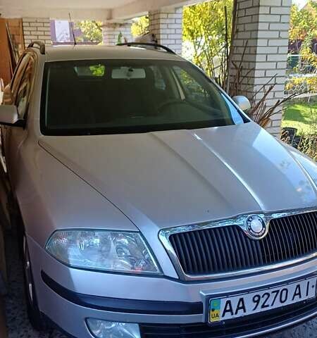 Сірий Шкода Октавія, об'ємом двигуна 1.6 л та пробігом 299 тис. км за 4500 $, фото 1 на Automoto.ua