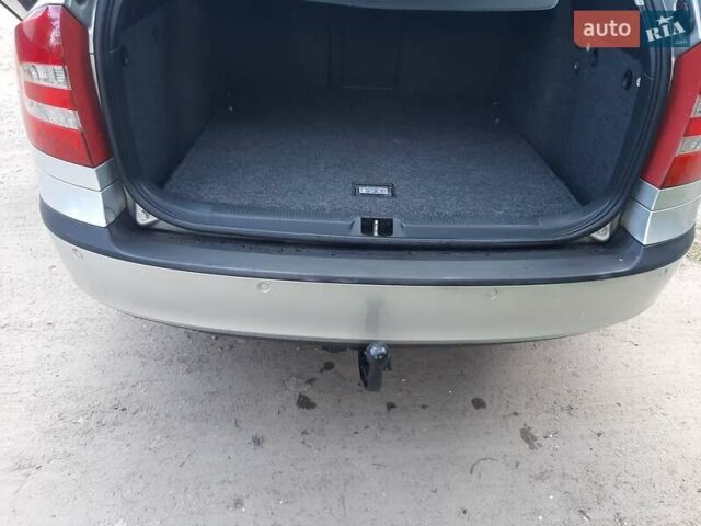 Серый Шкода Октавия, объемом двигателя 1.6 л и пробегом 220 тыс. км за 6200 $, фото 146 на Automoto.ua