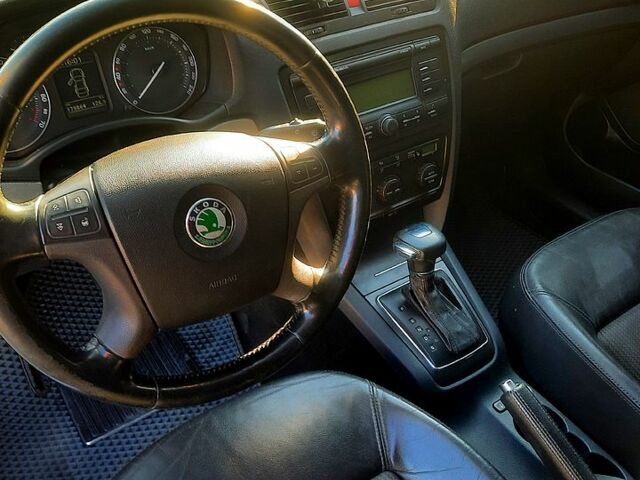 Сірий Шкода Октавія, об'ємом двигуна 2 л та пробігом 180 тис. км за 5900 $, фото 9 на Automoto.ua