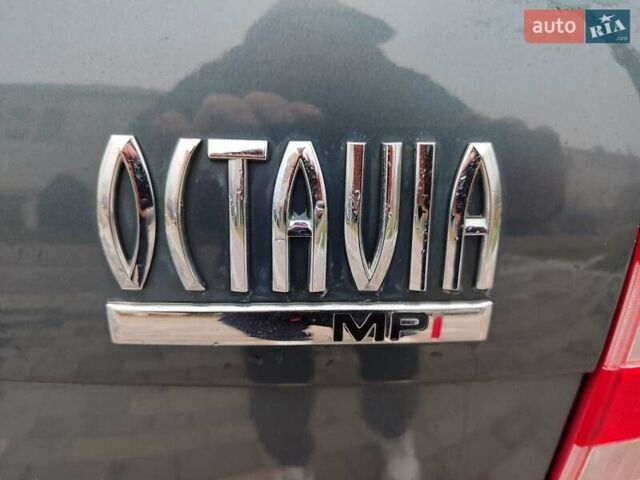Серый Шкода Октавия, объемом двигателя 1.6 л и пробегом 229 тыс. км за 5900 $, фото 18 на Automoto.ua