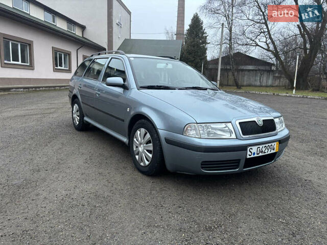 Серый Шкода Октавия, объемом двигателя 1.6 л и пробегом 133 тыс. км за 4899 $, фото 2 на Automoto.ua