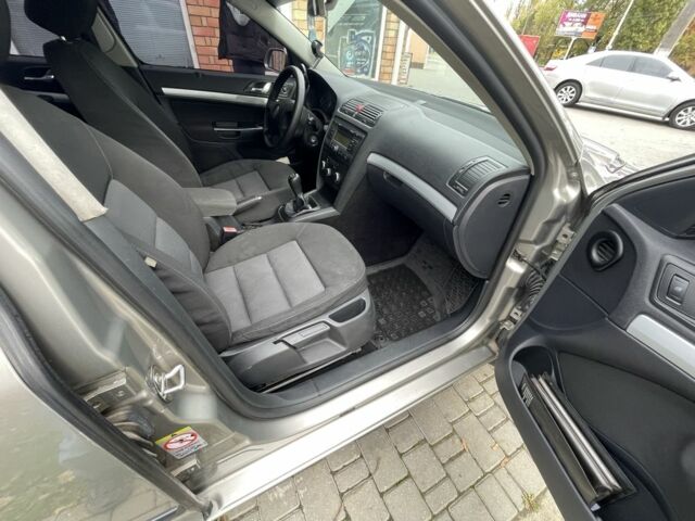 Сірий Шкода Октавія, об'ємом двигуна 1.6 л та пробігом 305 тис. км за 5200 $, фото 15 на Automoto.ua