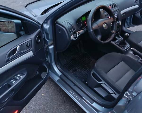 Шкода Октавия 2006 в Нововолынск на Automoto.ua Серый Шкода Октавия, объемом двигателя 1.6 л и пробегом 180 тыс. км за 4750 $, фото 5 на Automoto.ua
