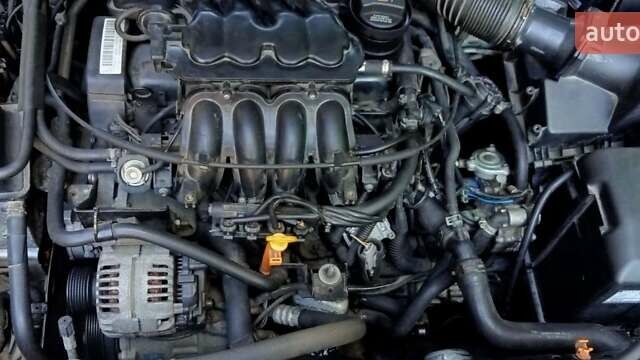 Серый Шкода Октавия, объемом двигателя 1.6 л и пробегом 212 тыс. км за 5700 $, фото 7 на Automoto.ua