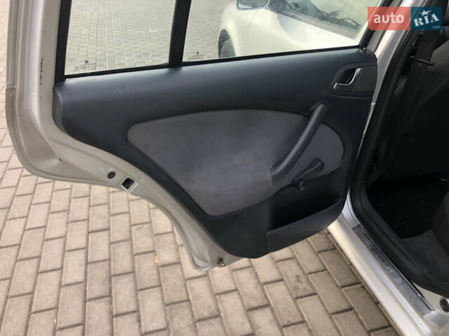 Серый Шкода Октавия, объемом двигателя 1.6 л и пробегом 306 тыс. км за 3999 $, фото 16 на Automoto.ua