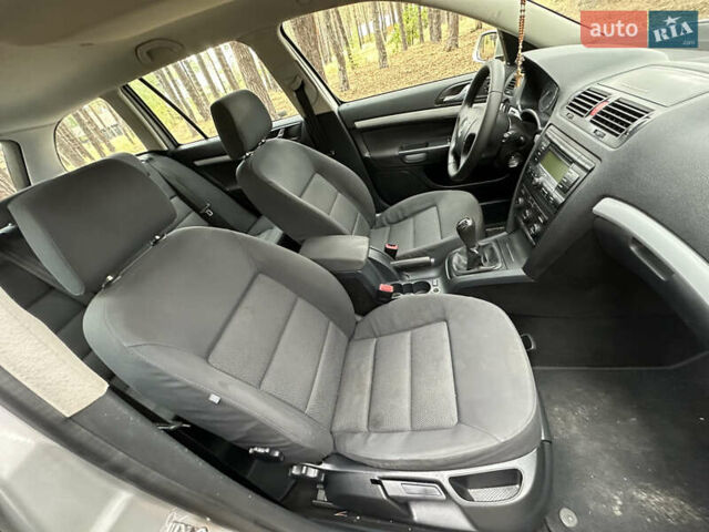 Шкода Октавия 2006 в Киеве на Automoto.ua Серый Шкода Октавия, объемом двигателя 1.6 л и пробегом 249 тыс. км за 6350 $, фото 28 на Automoto.ua