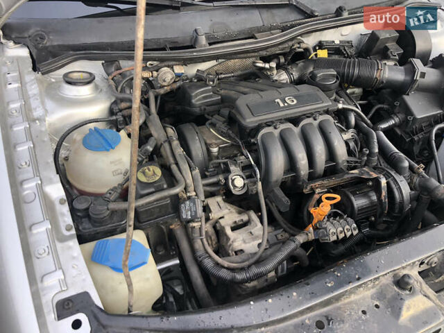 Серый Шкода Октавия, объемом двигателя 1.6 л и пробегом 306 тыс. км за 4599 $, фото 10 на Automoto.ua