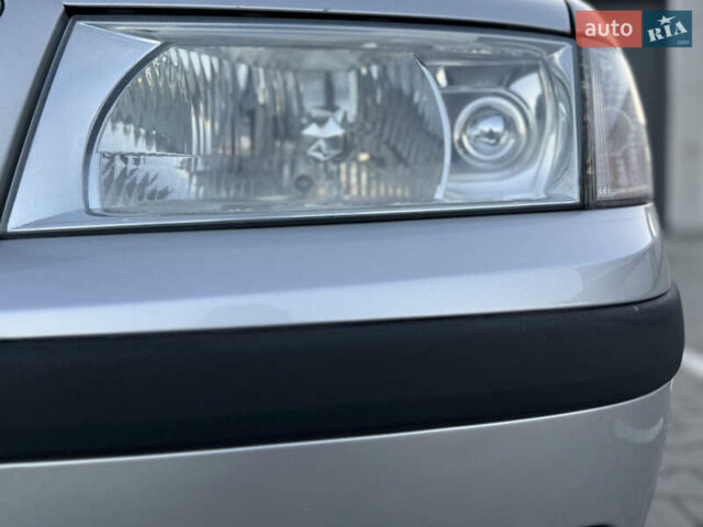 Серый Шкода Октавия, объемом двигателя 1.6 л и пробегом 210 тыс. км за 4599 $, фото 24 на Automoto.ua