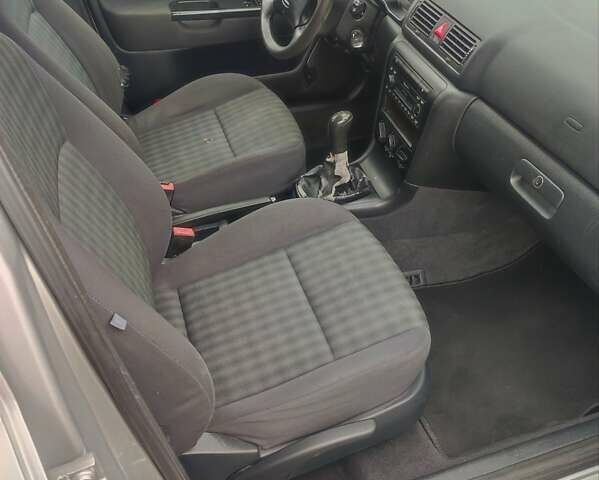 Шкода Октавія 2006 у Каменце-Подольском на Automoto.ua Сірий Шкода Октавія, об'ємом двигуна 1.6 л та пробігом 221 тис. км за 4950 $, фото 11 на Automoto.ua