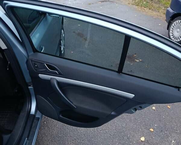 Шкода Октавия 2006 в Нововолынск на Automoto.ua Серый Шкода Октавия, объемом двигателя 1.6 л и пробегом 180 тыс. км за 4750 $, фото 24 на Automoto.ua
