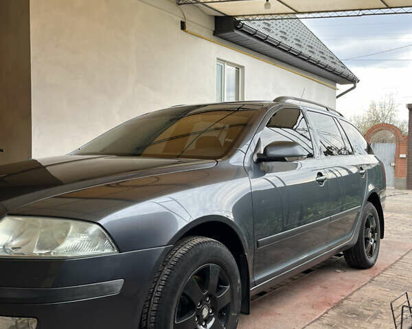 Сірий Шкода Октавія, об'ємом двигуна 1.98 л та пробігом 241 тис. км за 6800 $, фото 2 на Automoto.ua