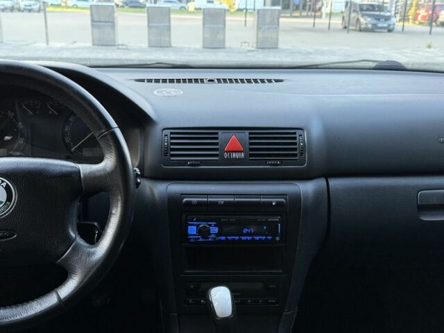 Серый Шкода Октавия, объемом двигателя 1.8 л и пробегом 450 тыс. км за 3450 $, фото 12 на Automoto.ua