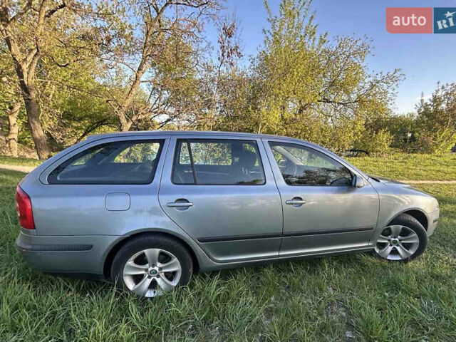 Серый Шкода Октавия, объемом двигателя 1.6 л и пробегом 202 тыс. км за 5500 $, фото 9 на Automoto.ua