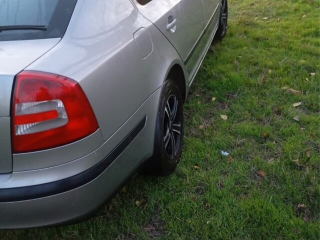 Серый Шкода Октавия, объемом двигателя 1.6 л и пробегом 185 тыс. км за 5950 $, фото 7 на Automoto.ua